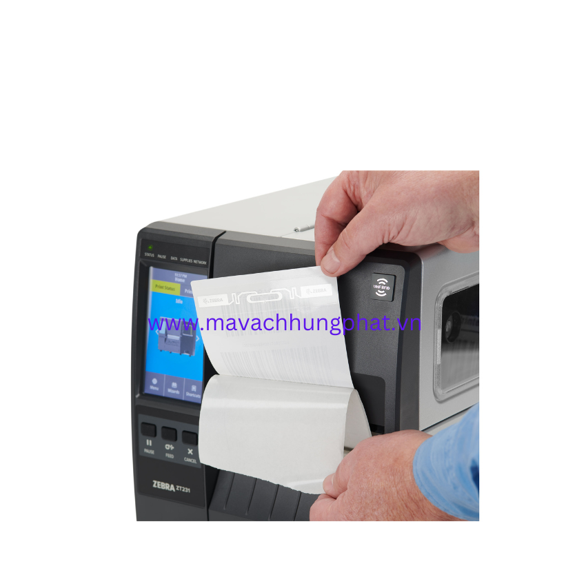 Ngoài máy in, Mã Vạch Hưng Phát còn cung cấp giấy decal và mực ribbon in tem cùng các dịch vụ đi kèm khác